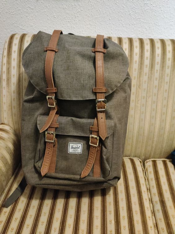 Herschel little hotsell america olive