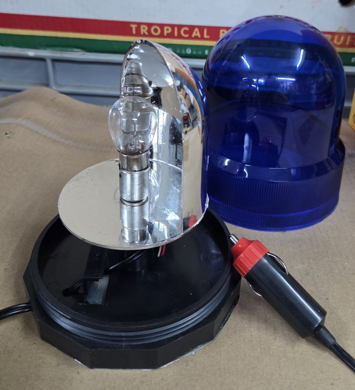 Lampade: Rundumleuchte blau 12V neu im Karton – Nuovo e nell'imballaggio originale da Kirchberg SG venduto da Bibsli 1