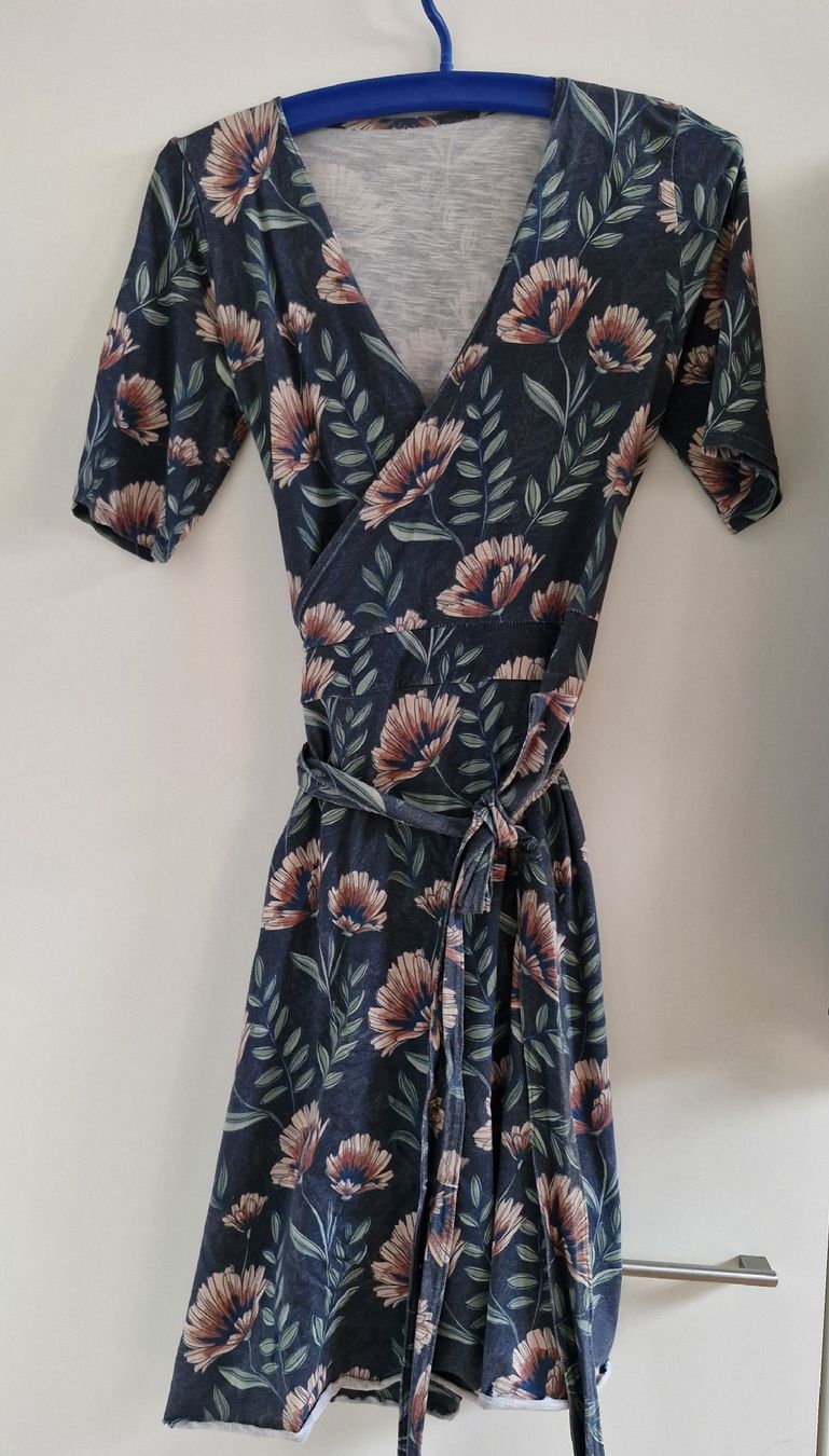 Vestiti: Wickelkleid Gr. s – Nuovo (secondo la descrizione) da Köniz venduto da Highlow