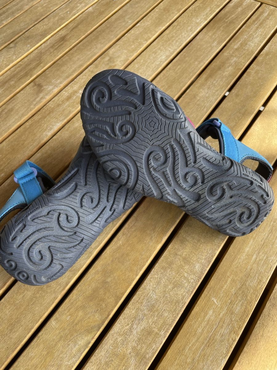 Teva Chaussures garçon: Teva Kinder Trekkingsandale Gr 29 – D'occasion à Nürensdorf par Kassandra13 1