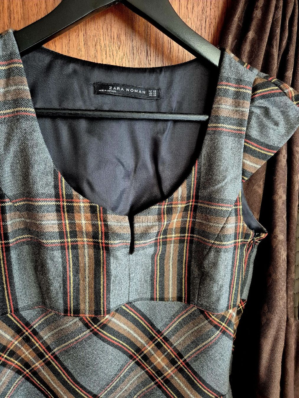 Zara Vestiti: Etuikleid – Usato da Rheinfelden venduto da Illy84 1