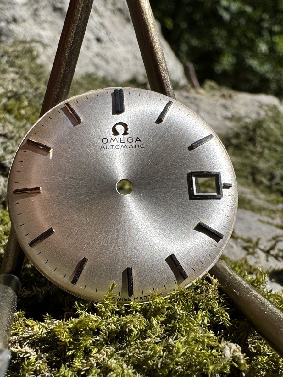 Omega Montres: Zifferblatt Omega Automatic Silberfarben  – D'occasion à Zollikofen par Comcast 4