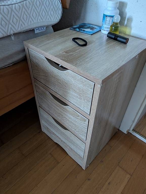 Ikea Comodini: Nachtkommode zu verkaufen – Usato da Horgen venduto da Buhuhu