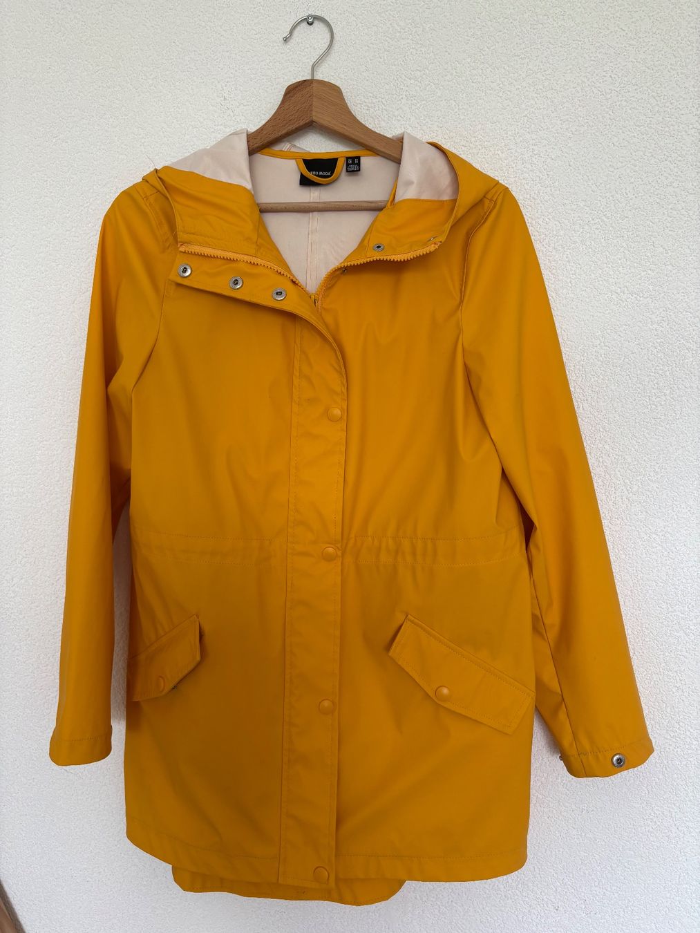 Vero Moda Giacche: Vero Moda Regenjacke Gelb Gr XS – Usato da Effretikon venduto da Jana_K