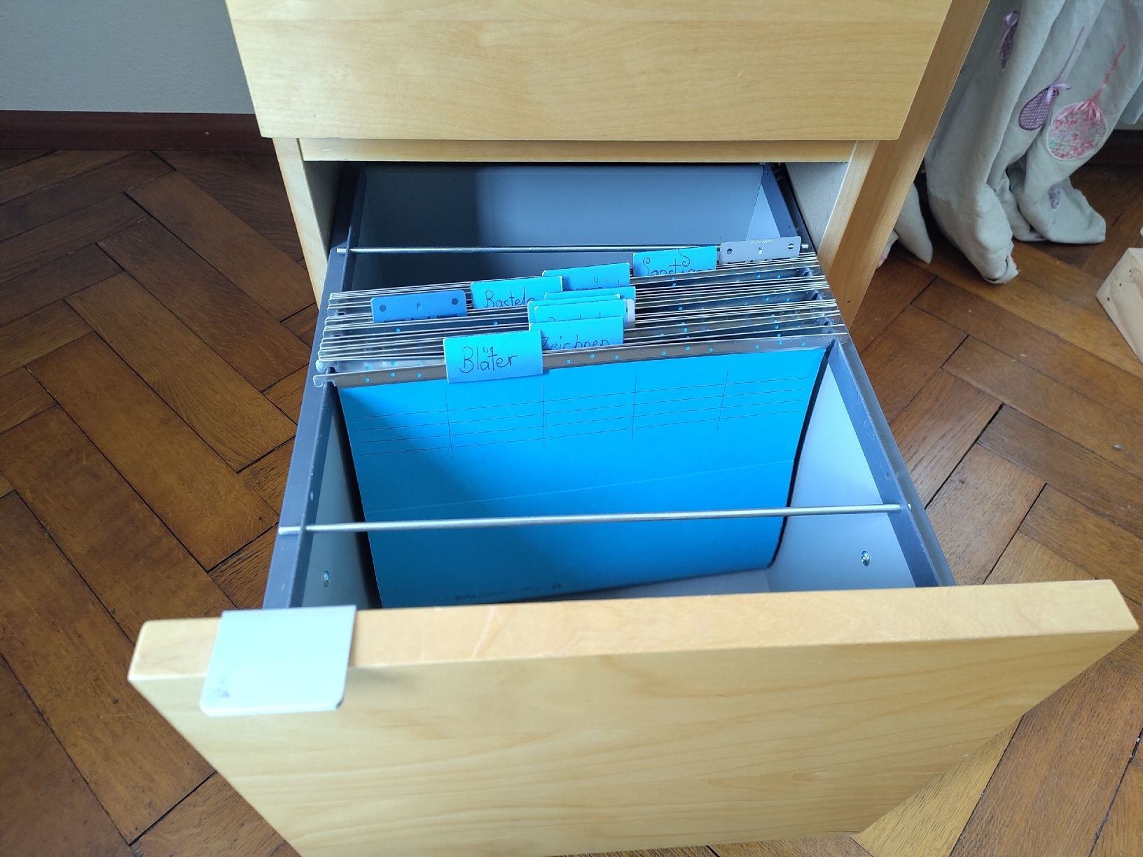 Scrivanie: Bürotisch Holzoptik L-Form mit Schubladen – Usato da Erschwil venduto da andrea-g 7