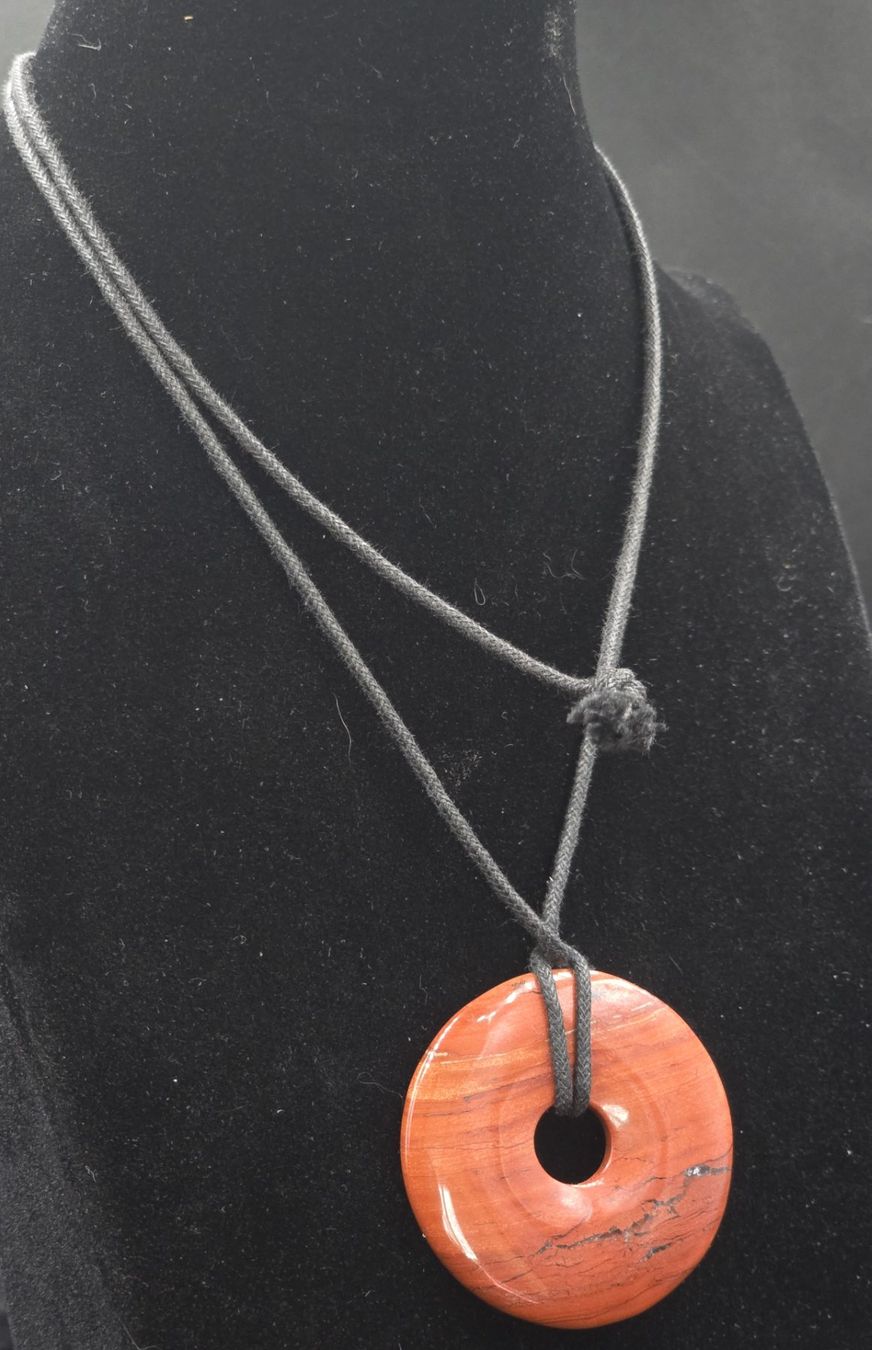 Pendentifs: Halskette mit Halbedelstein – D'occasion à Rorschacherberg par snOOpydOg11 3