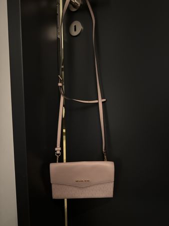 Michael Kors Umhängetasche hellrosa guter Zustand