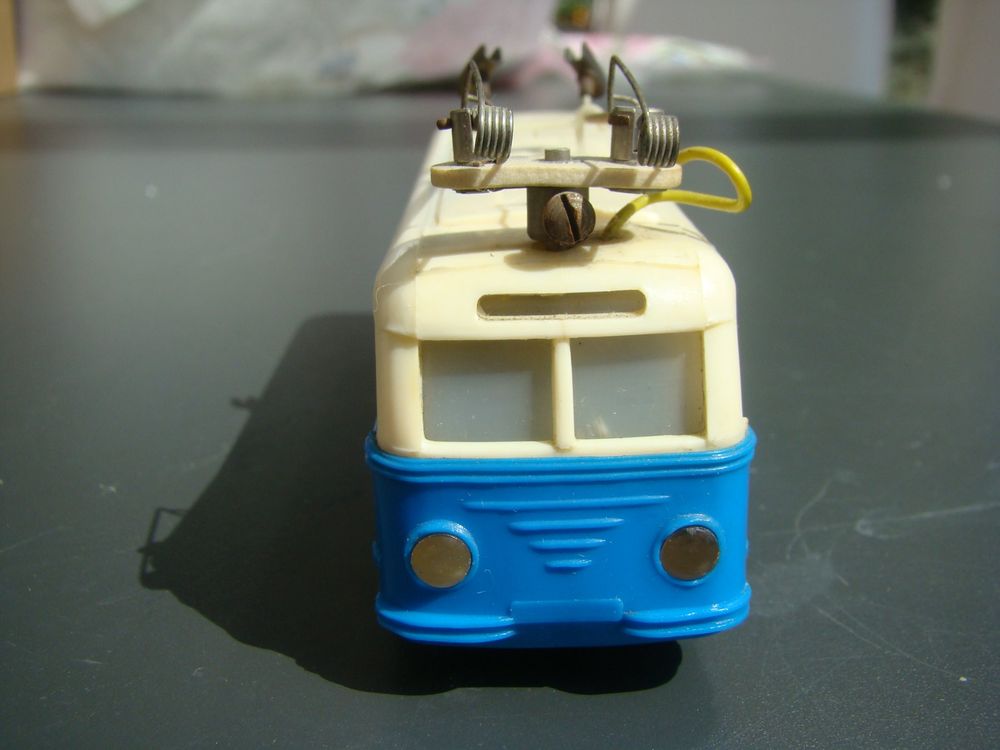 trolley bus HO jaune + remorque DGPM Eheim Brawa trailer moteur éclairage