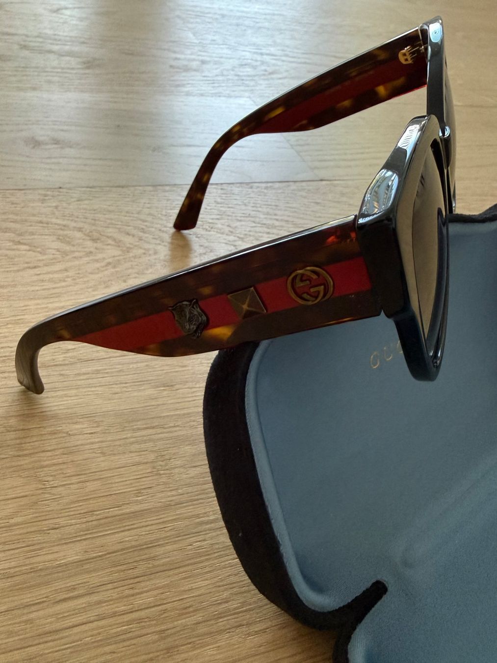 Gucci Occhiali & Lenti: GUCCI GG0059S 001 - NEU – Nuovo (secondo la descrizione) da Kilchberg ZH venduto da Dorian7 1