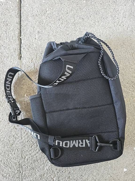 Borse: Under Armour Utility Flex Sling Cross Bag  – Usato da Zürich venduto da Auzem_naut 2