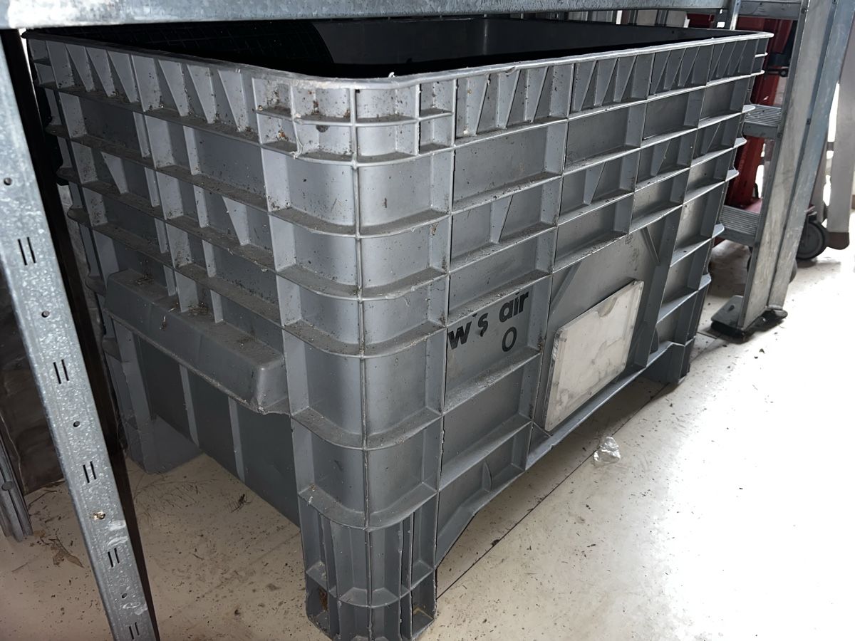 Baucontainer: Container unterfahrbar B63xL97x65cm – Gebraucht aus Wettingen von Wespi4