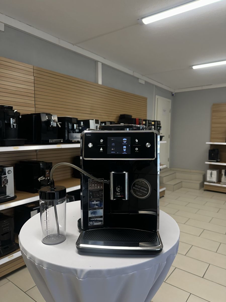 Saeco Macchine per caffè & Macchine per espresso: SAECO XELSIS – Usato da Gränichen venduto da Luma.KaffeeMaschinen 1