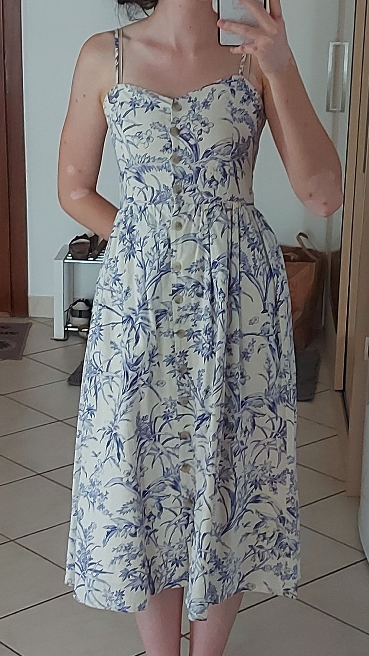 H&M Kleider: Linen dress H&M – Gebraucht aus Sion von aud_7pxl 2
