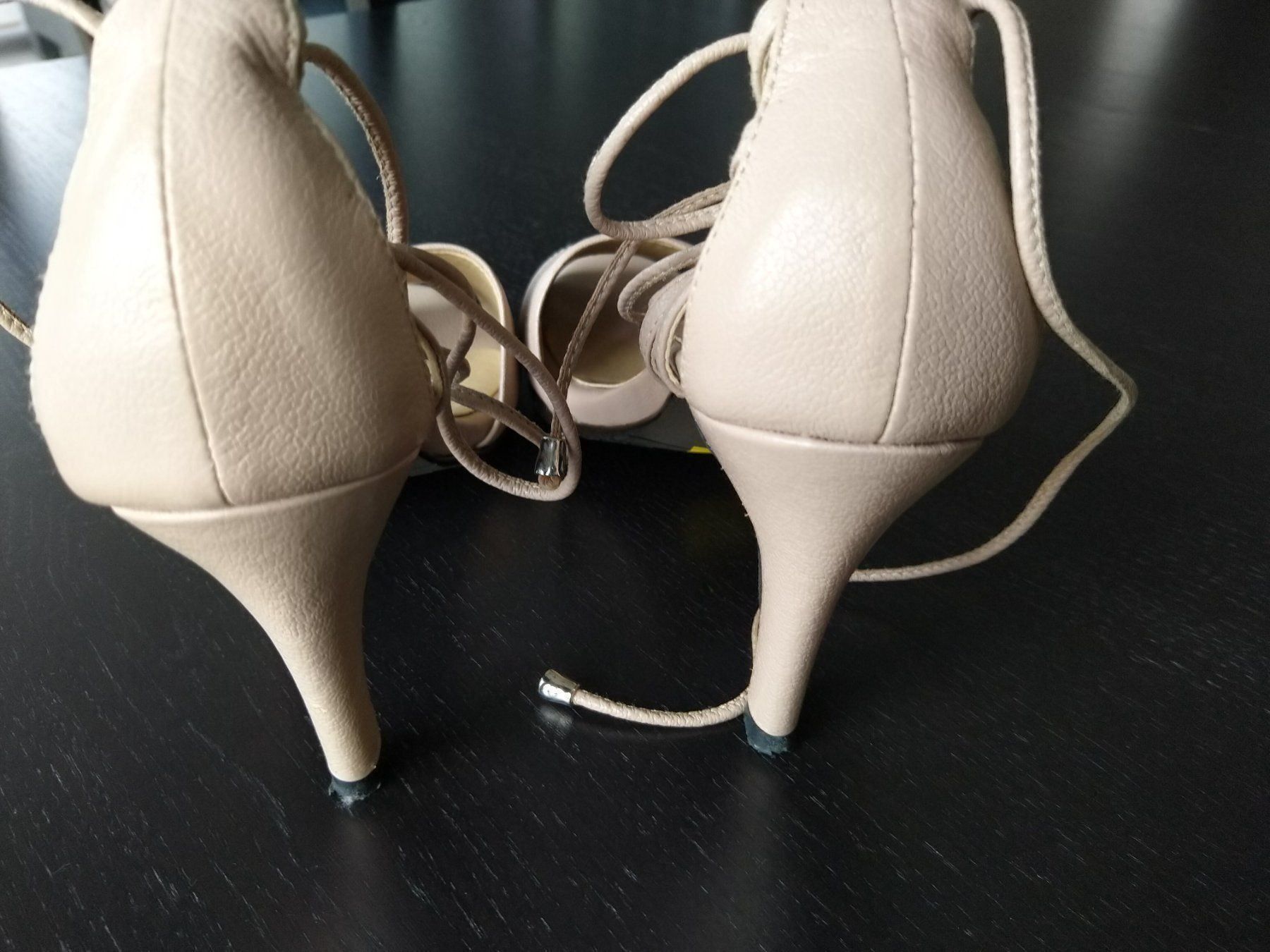 Scarpe da donna: Sandalen wie neu Grösse 39 – Usato da Wiesendangen venduto da troawus 1