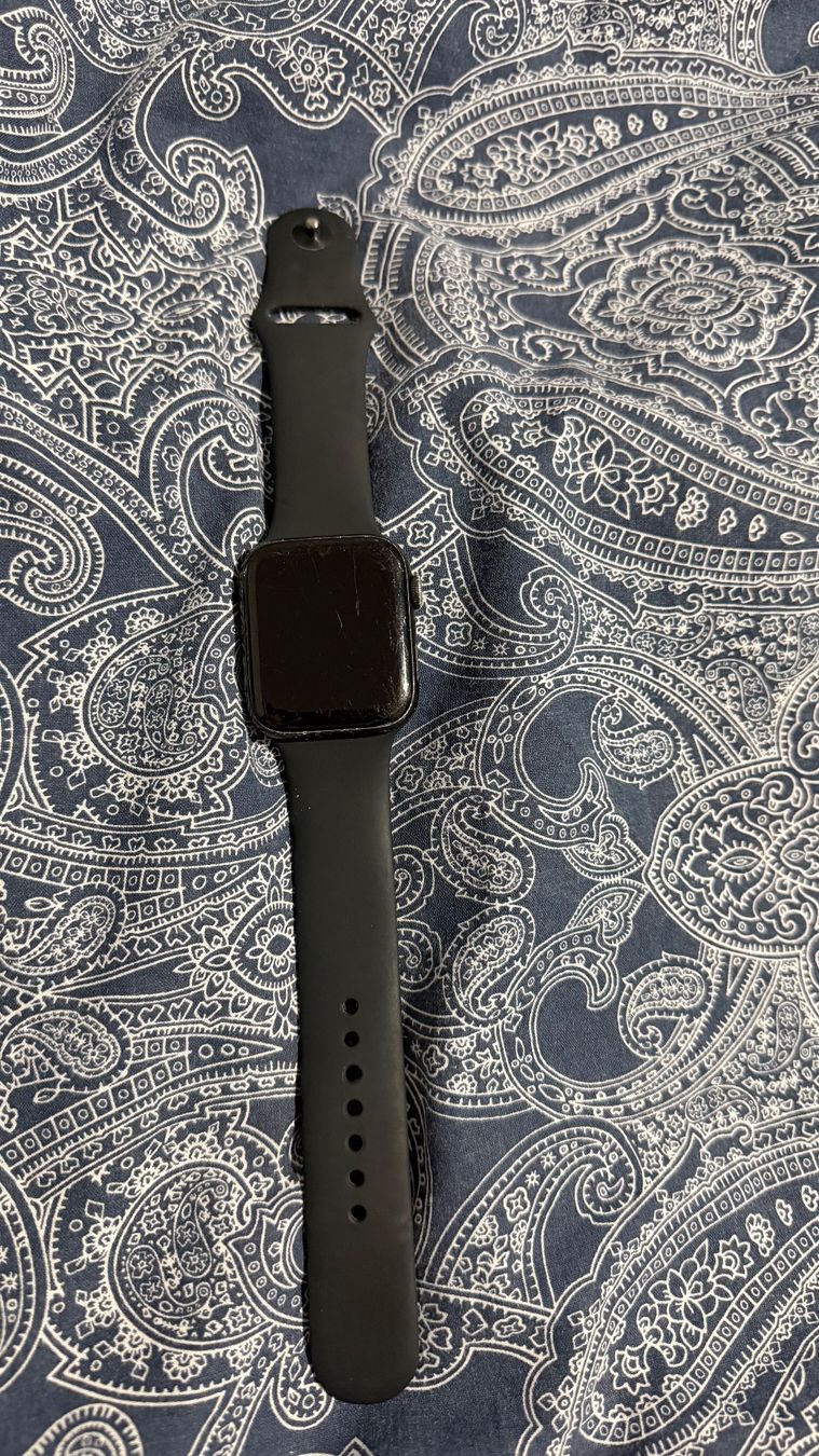 Apple Smartwatch: Apple Watch SE 44mm Usato – Usato da Ascona venduto da XGiOvAnNi95X 1