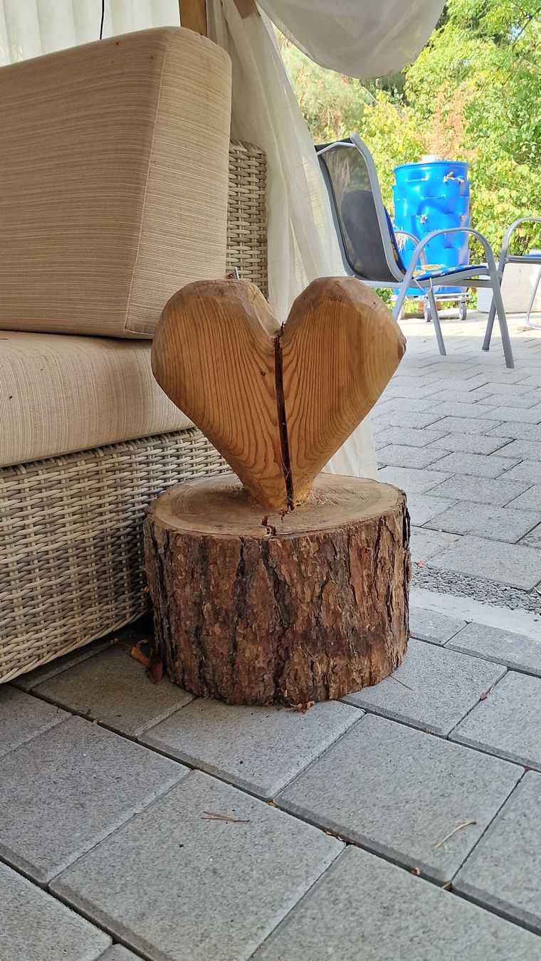 Alle Dekorationen: Grosses Holz-Herz – Gebraucht aus Wil  AG von Kfloh