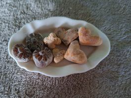 Feine Sachen,Porzellanplatte antik,Handarbeit,Puppenhaus