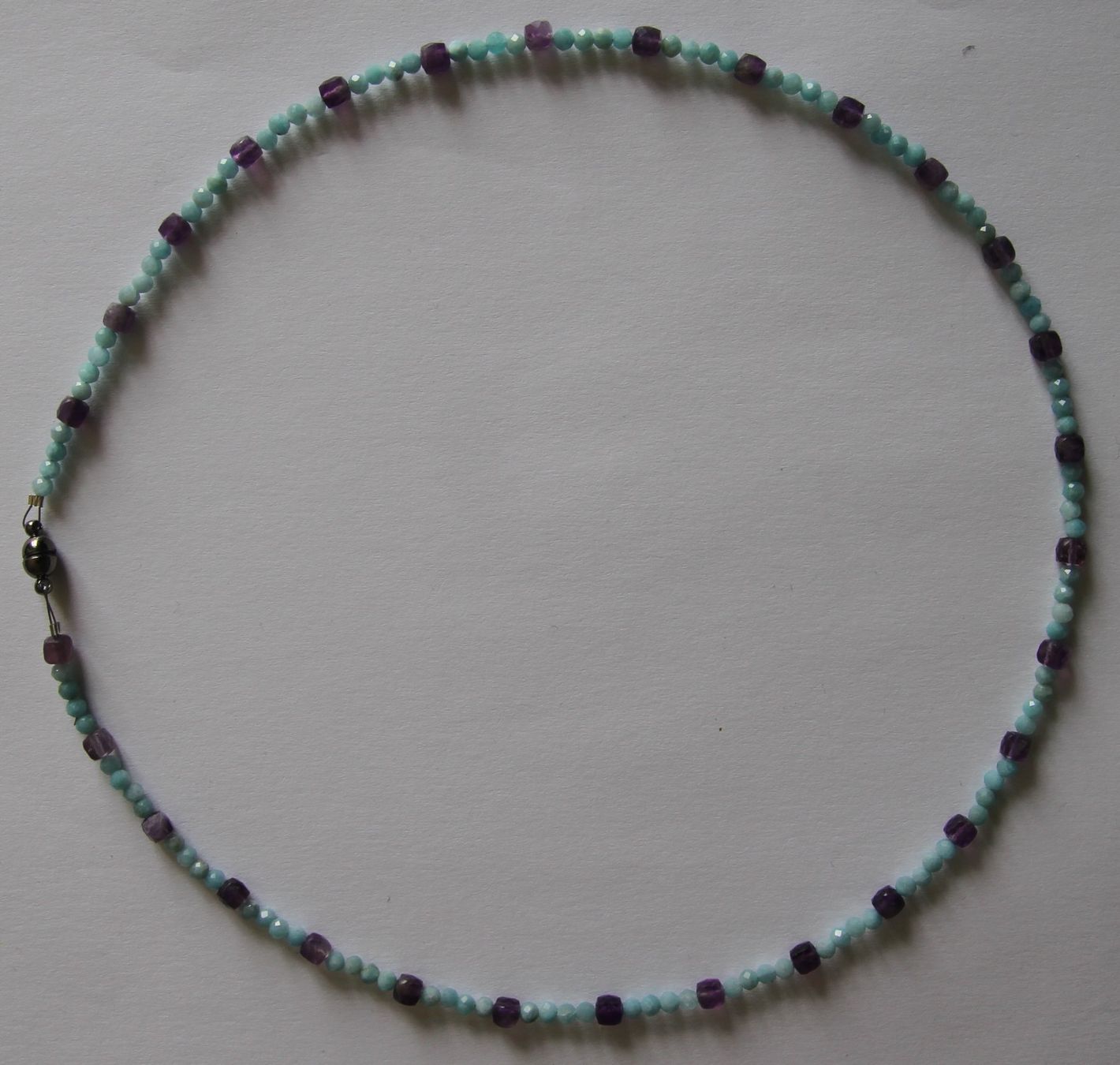 Catenine: NEU: Amazonit Amethyst Halskette Collier Magnetverschluss – Nuovo (secondo la descrizione) da Matten b. Interl venduto da EdelsteineInterlaken 1