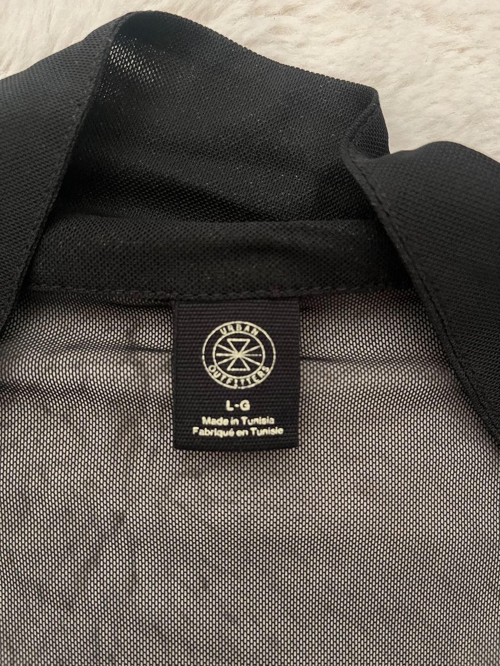 Urban Outfitters Tops: Pull noir sexy – Gebraucht aus Bernex von claraaaa4 2
