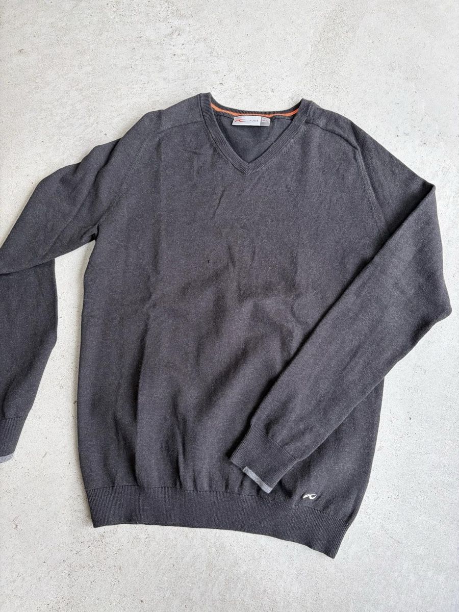 Pullover & Sweatshirts: Klassischer Herren Pullover V-Ausschnitt – Gebraucht aus Liestal von Jamocal