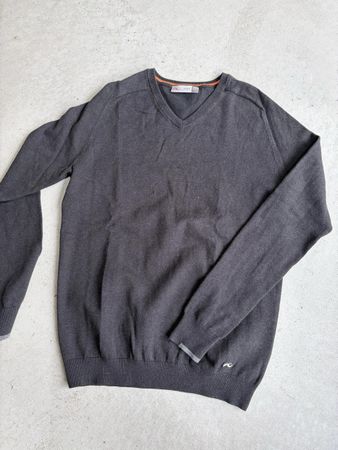 Klassischer Herren Pullover V-Ausschnitt