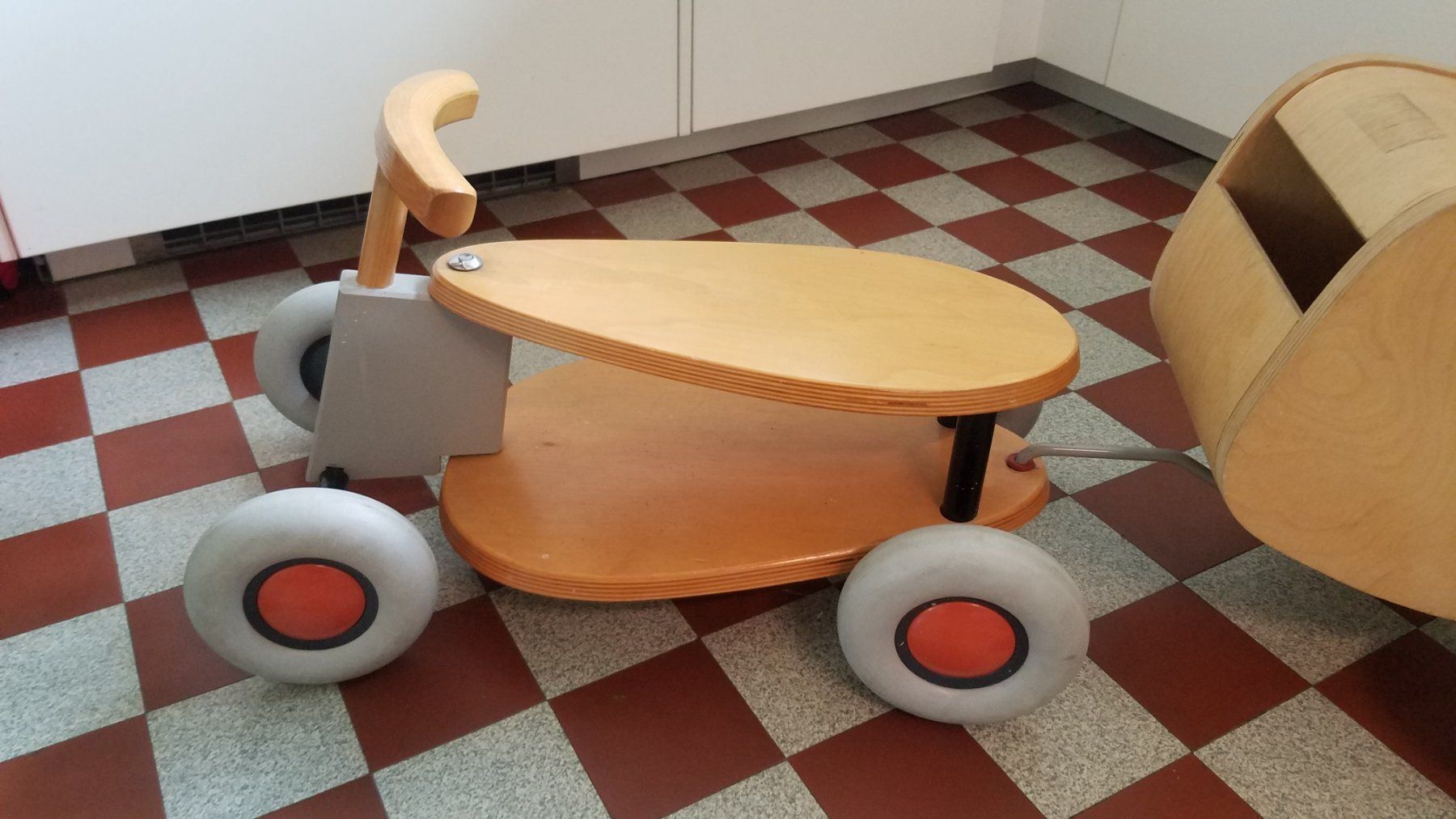 Veicoli per bambini: Sirch Laufvelo mit Anhänger – Usato da Wil SG venduto da die-wohnung 1