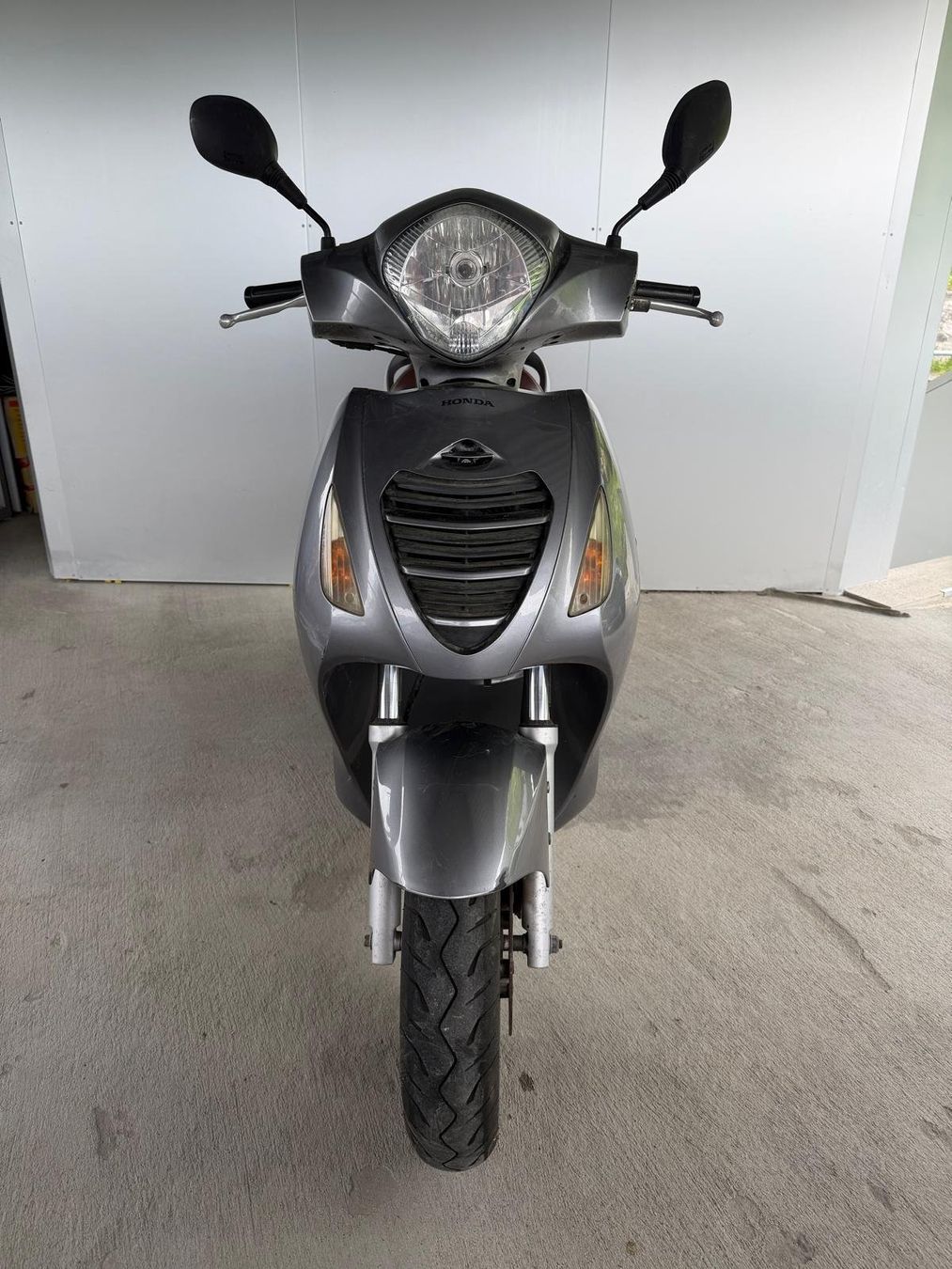 Honda Scooter: Scooter Honda PS125i Gris – Usato da savièse venduto da skoda_motor_sport 1