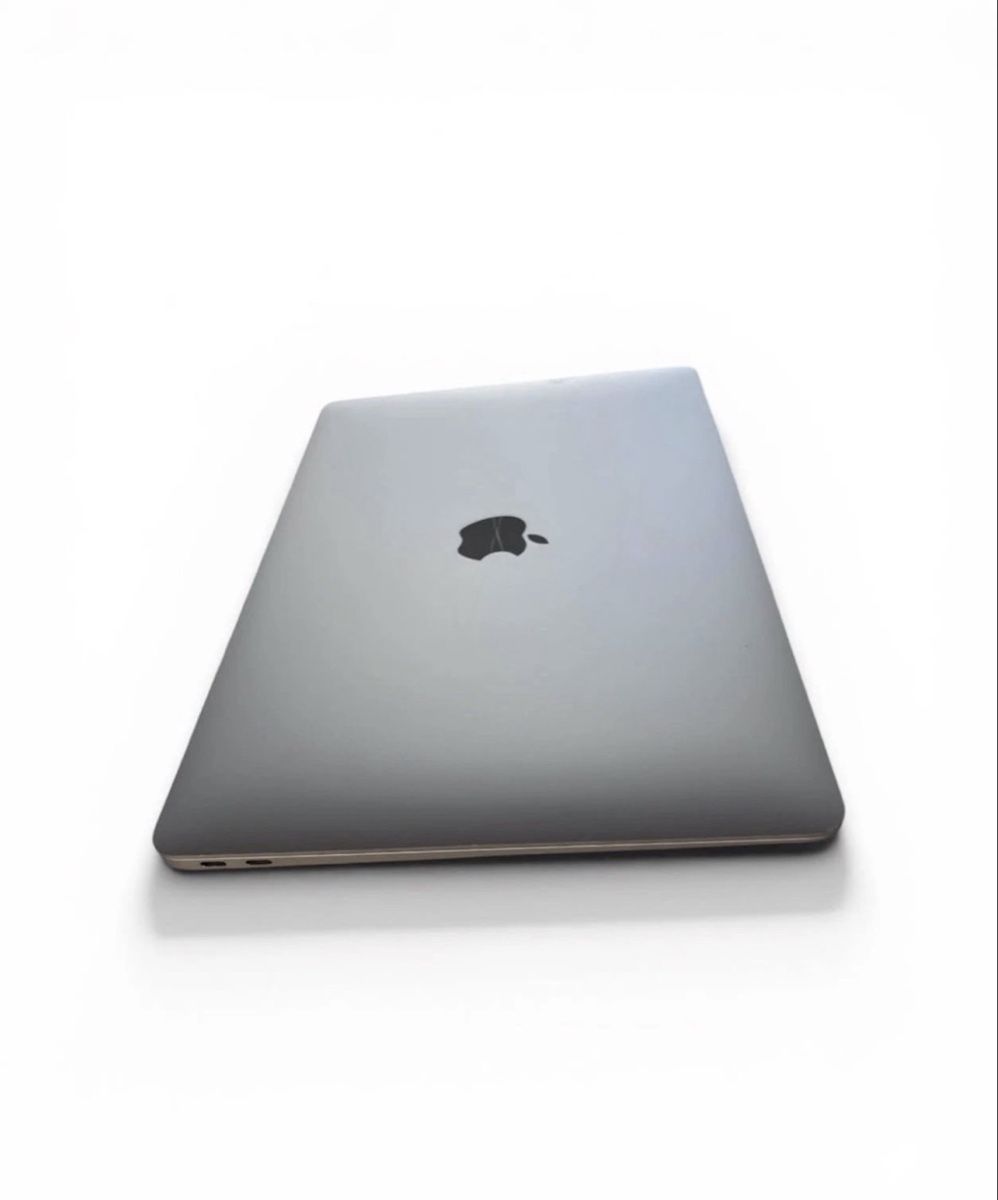 Apple Notebook: MacBook Air M1 2020 – Usato da Liestal venduto da JGVOS 1