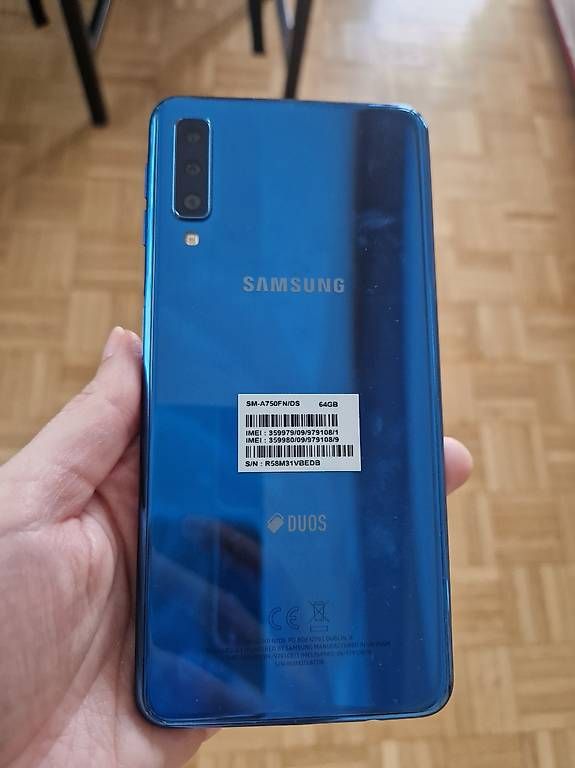 Portables: Samsung Galaxy A7 – D'occasion à Nottwil par eri_75kx 1