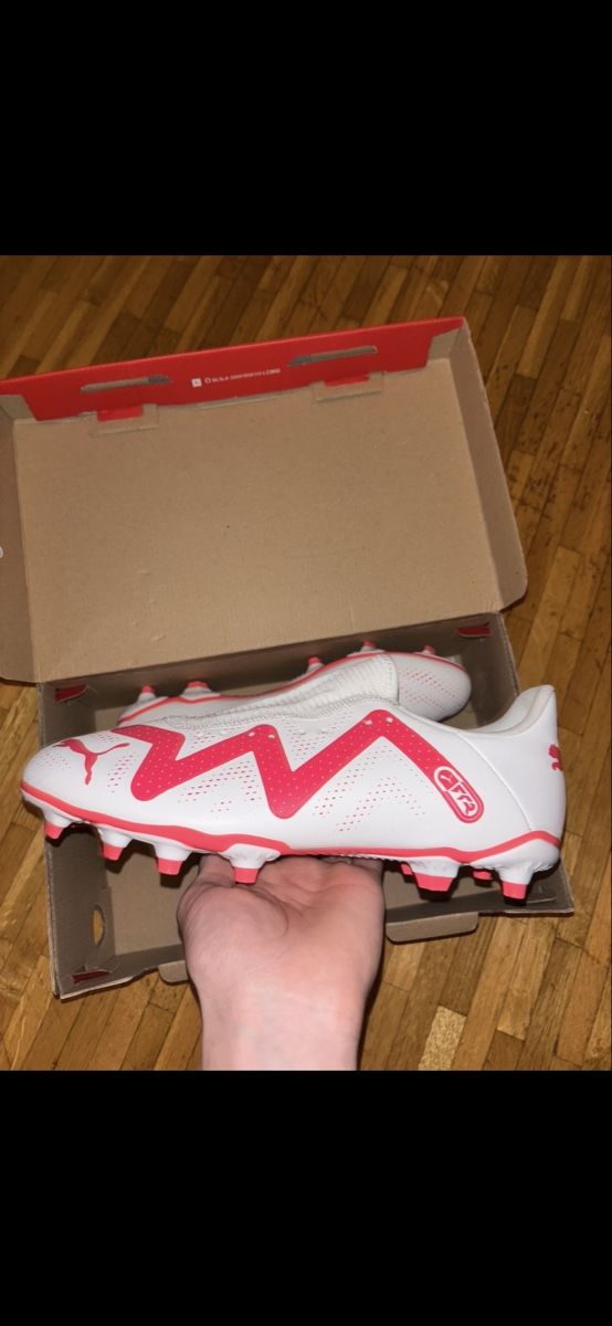 Sonstiges zum Bergsteigen & Wandern: Crampon Puma – Neu und originalverpackt aus Bulle von Laetitia84 1
