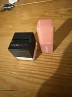 Huda Beauty Set; Powder& blush