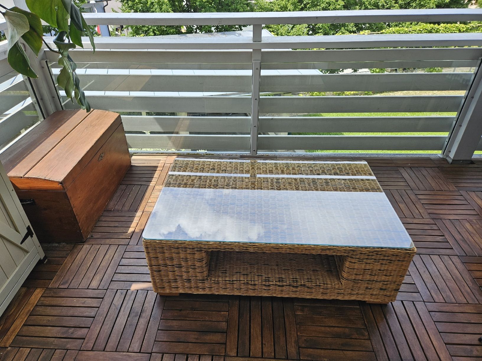 Tavoli: Rattan Couchtisch mit Glasplatte – Usato da Bettingen venduto da bebbels01 3