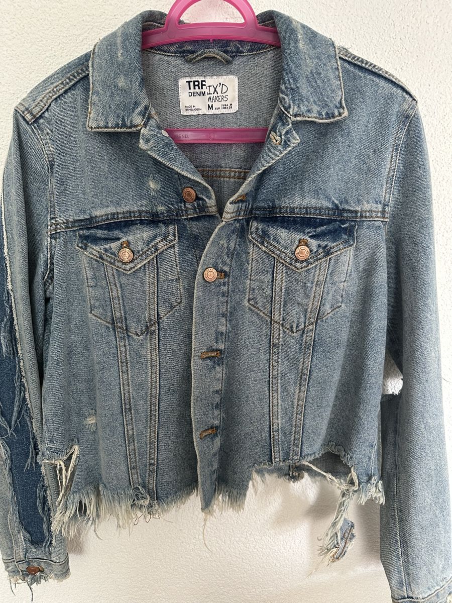 Zara Giacche: Zara Jeansjacke Grösse M, neuwertig. – Nuovo (secondo la descrizione) da Glattbrugg venduto da SMusic98