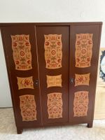 Schrank Kasten Holz Bauernmalerei
