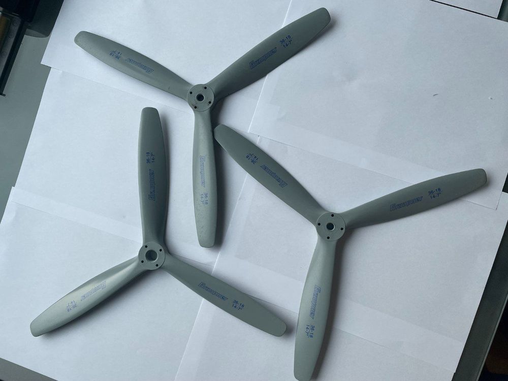 Propeller Dreiblatt Graupner 14 x 7 / 3 Stück Kaufen auf Ricardo