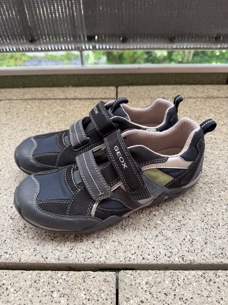 Geox Scarpe da uomo: Halbschuhe Kinder – Usato da Pfäffikon ZH venduto da aveo14 1