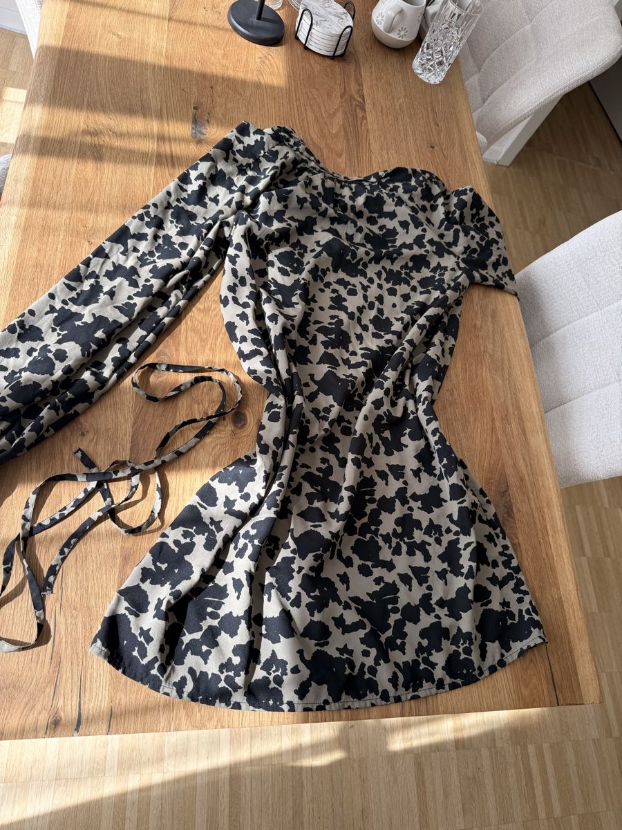 Vila Kleider: Kleid von Vila Gr. 38 – Neu (gemäss Beschreibung) aus Bern von jac_5hjp