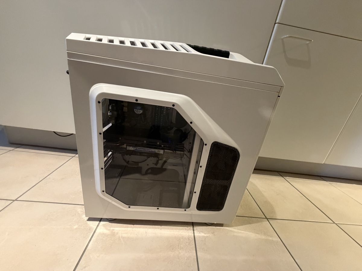 PC: Ancien pc gaming à vendre  – Usato da Savigny venduto da Alt_h7v9 3