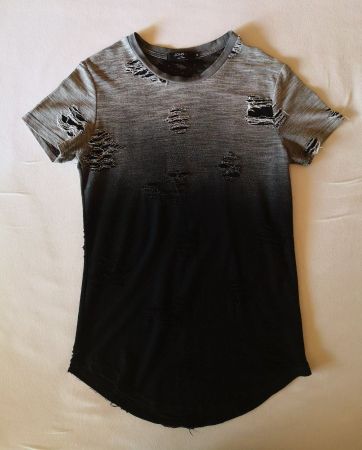 John H t-shirt M