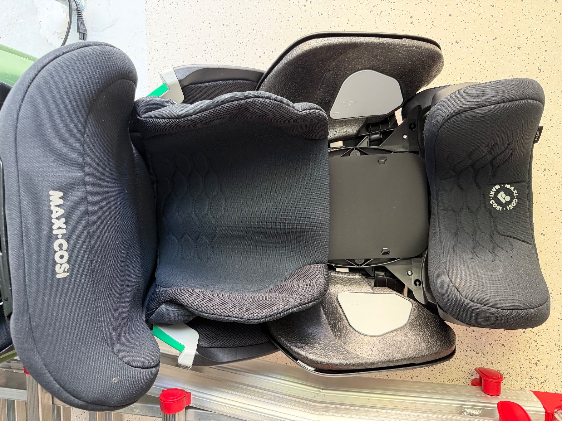 Maxi-Cosi Sièges auto: Maxi Cosi Kore pro I Size – D'occasion à Glattpark(Opfikon) par BabetteT 1