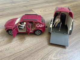 Schleich Pferdeanhänger mit Auto und Figuren