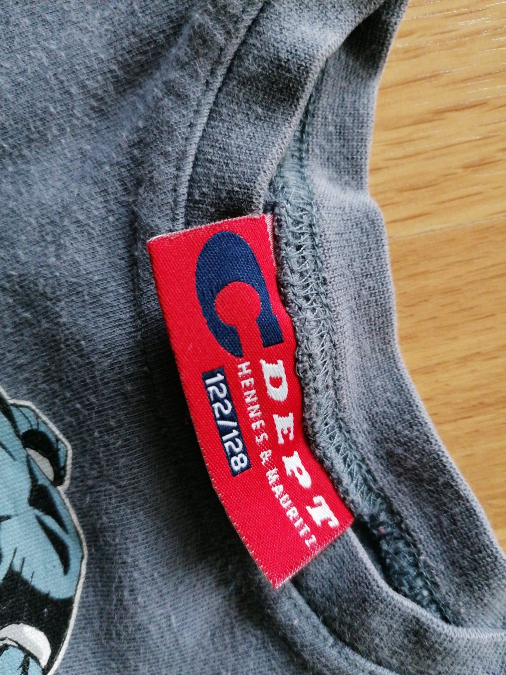 Maglioni & Felpe: Langarm Shirt Gr 122 / 128 – Usato da Büttikon AG venduto da Amineah 2