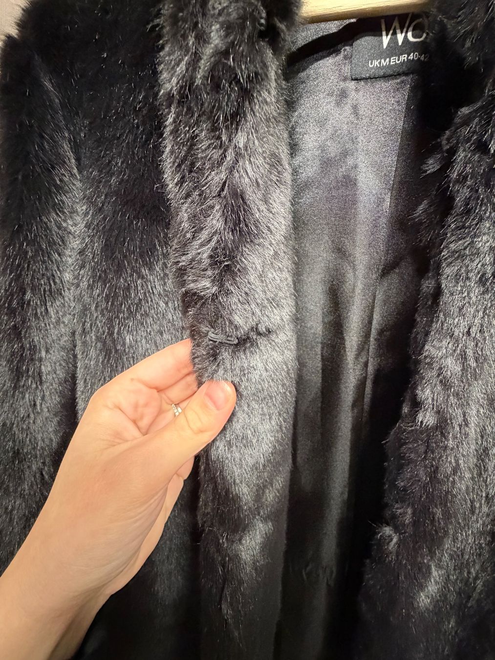Cappotti: Wallis Black Faux Fur Coat – Usato da Horgen venduto da pam_l6cc 2