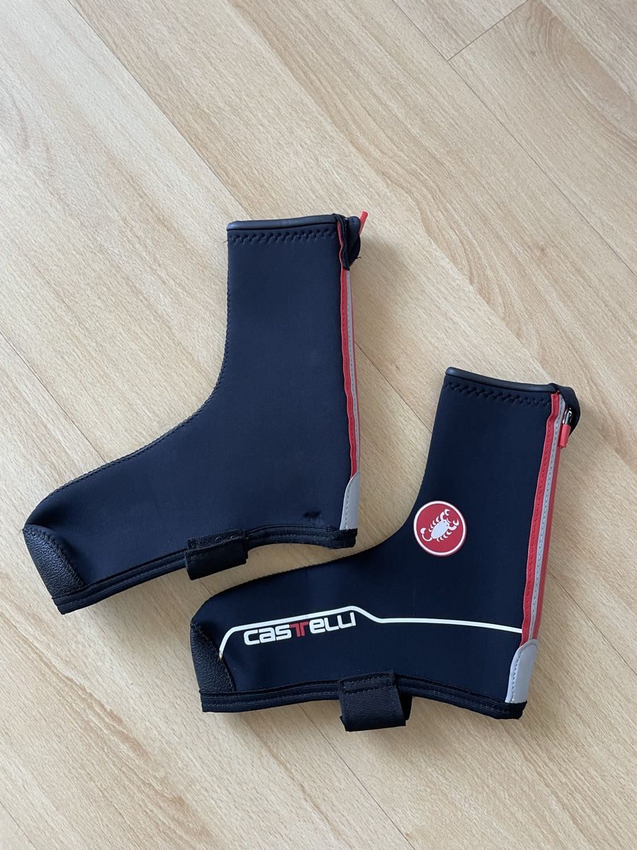 Scarpe da uomo: Couvre-chaussures Castelli noirs, hiver, cyclisme – Nuovo (secondo la descrizione) da Sion venduto da Alra1 1