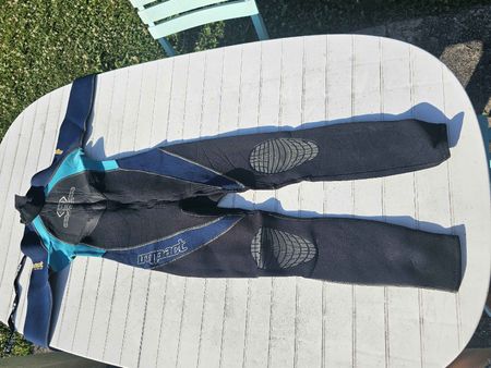 Combinaison de plongée Impact 3X2, taille M.