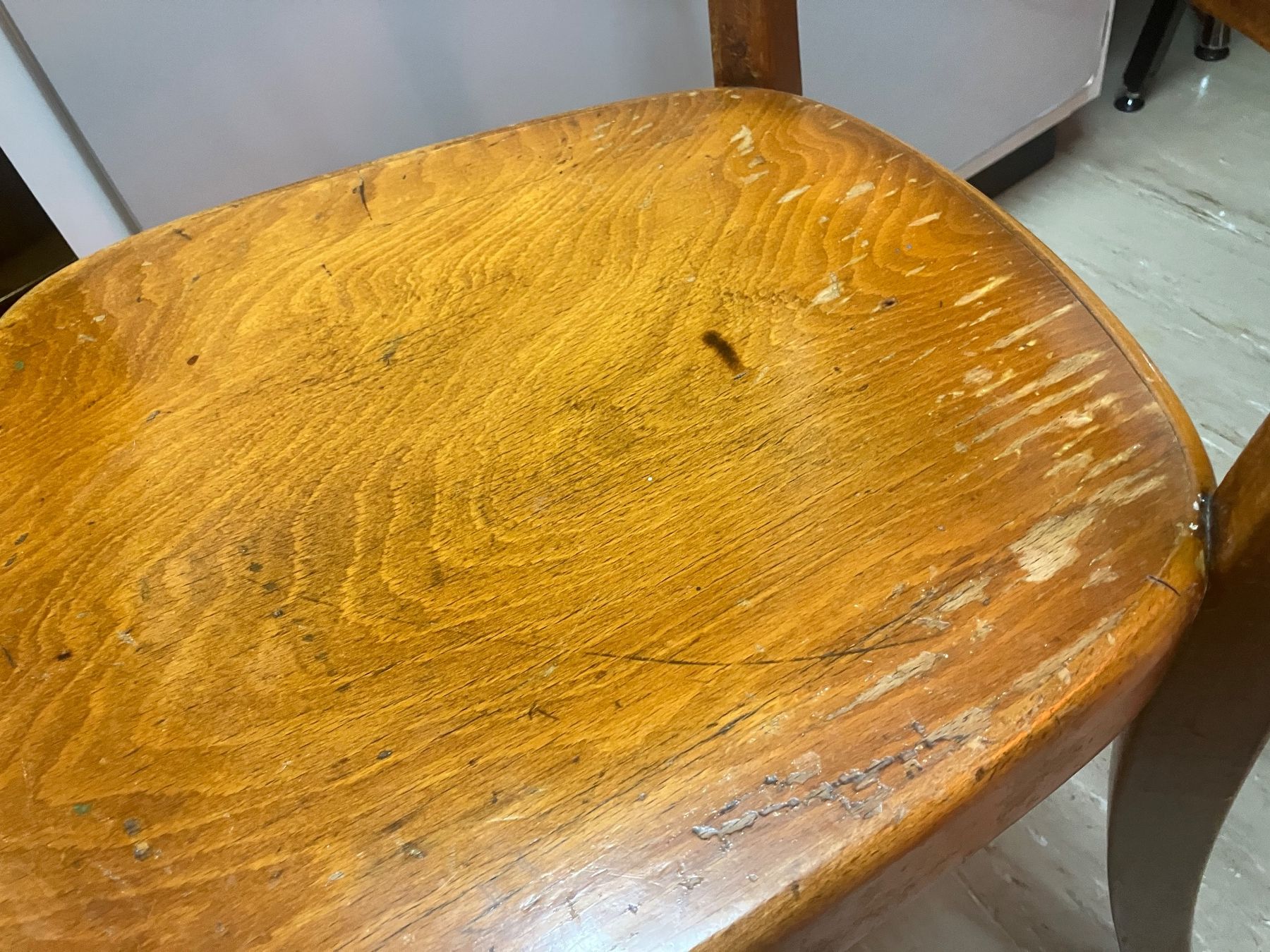 Chaises: Tolle Beizen Holzstühle 2er Set – D'occasion à Riehen par Phonem 4