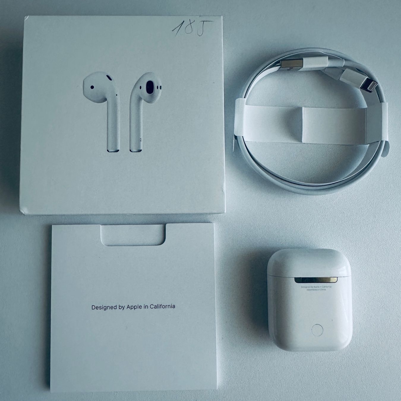 Apple Cuffie: Original Apple AirPods 2 Kopfhörer Wireless Lightning Kabel – Usato da Basel venduto da MY.AIRPODS.SHOP
