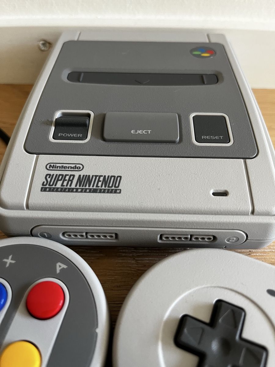 Nintendo Console: Nintendo Classic Mini - Retro! – Nuovo (secondo la descrizione) da Aesch BL venduto da Switcha 2
