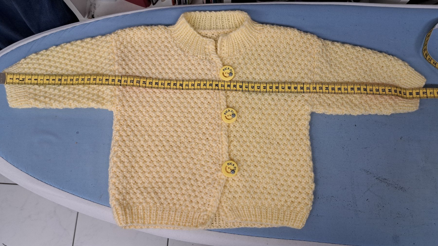 Giacche & Cappotti: Strickjacke gelb Gr 68 – Nuovo (secondo la descrizione) da Zofingen venduto da Gabe0815 1