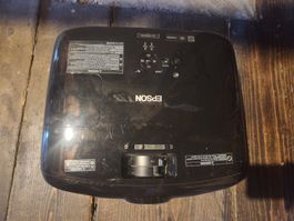 Epson EH-TW6000 Beamer, Deckenhalterung inkl.